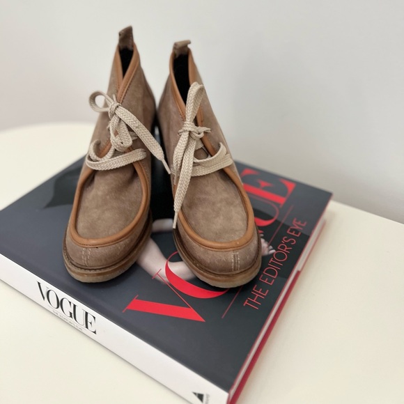 WOMEN’S TAN LEATHER ÁMSTERDAM RUBBER HEELED ÁMSTERDAM LOAFER BOOTIES W/ LACES - Picture 8 of 9